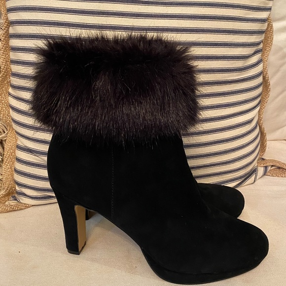 Adrienne Vittadini Boots - Picture 2 of 11